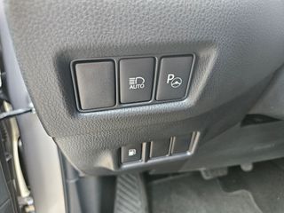 Toyota C-HR 2018 Hybrid  BI TONE AUTO  NAVI  - LED-thumb-14