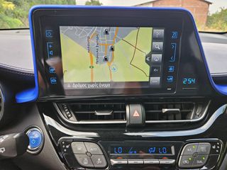 Toyota C-HR 2018 Hybrid  BI TONE AUTO  NAVI  - LED-thumb-16