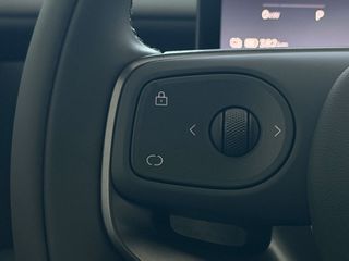 Leapmotor Β 05 2026 Design Max BEV Panorama-thumb-21