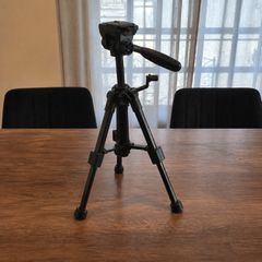 Canon EOS M200 Creator Kit-thumb-1