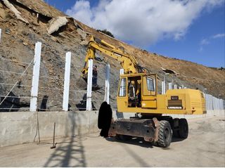 Εκσκαφέας Με Λάστιχα Liebherr 1980 921 C