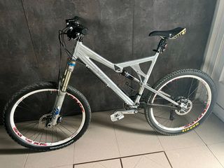 Downhill - Enduro - Trail Yeti 2014 575 Long travel