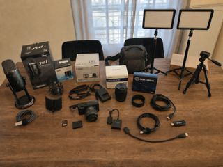 Canon M200 Creator Streaming Set-thumb-1