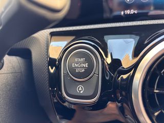 Mercedes-Benz A 180 2020 d AMG PACKET-thumb-37