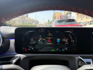 Mercedes-Benz A 250 2020 AMG Line / Panorama-thumb-15