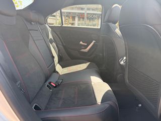 Mercedes-Benz A 250 2020 AMG Line / Panorama-thumb-22