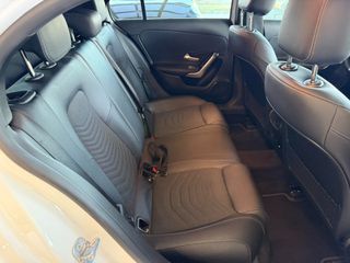 Mercedes-Benz A 200 2023 AMG-LINE 7G-DCT-thumb-43