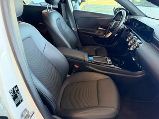 Mercedes-Benz A 200 2023 AMG-LINE 7G-DCT-thumb-27