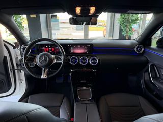 Mercedes-Benz A 200 2023 AMG-LINE 7G-DCT-thumb-28