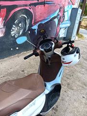 Piaggio Beverly 300 2019 BEVERLY 300-thumb-4