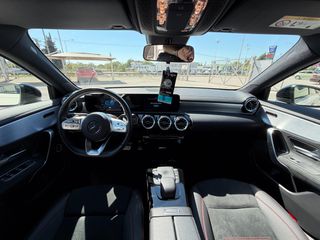 Mercedes-Benz A 250 2021 AMG Line Plug-in Hybrid-thumb-7