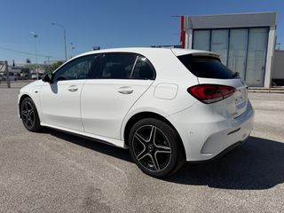 Mercedes-Benz A 250 2021 AMG Line Plug-in Hybrid-thumb-4