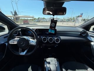 Mercedes-Benz A 250 2021 AMG Line Plug-in Hybrid-thumb-6