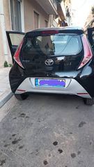 Toyota Aygo 2018 XPLAY CAMERA NAVI-thumb-1