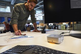 HP Thunderbolt 4 Ultra 280W G6 Dock-thumb-2