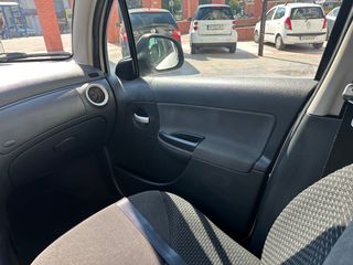 Citroen C3 2010 First 1.1i Airdream-thumb-10