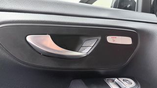 Mercedes-Benz V 220 2023 DIESEL LONG 9G-TRONIC 8ΘΕΣΙΟ ΔΕΡΜΑ/AUTOBESIKOS-thumb-16