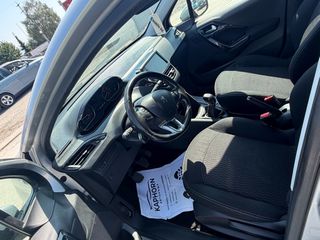 Peugeot 208 2017-thumb-10
