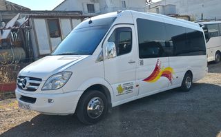 Mercedes-Benz 2011 Sprinter 519 CDI-thumb-2