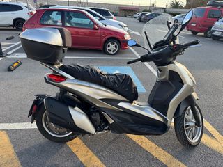 Piaggio Beverly 400 2022