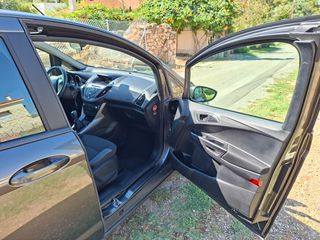 Ford B-Max 2017-thumb-8