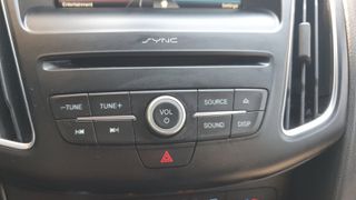 Ford Focus 2017 ST LINE-thumb-10