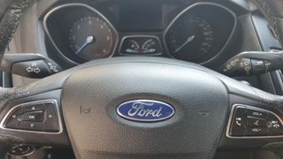 Ford Focus 2017 ST LINE-thumb-18