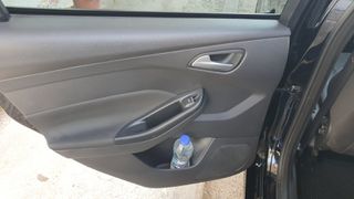 Ford Focus 2017 ST LINE-thumb-22