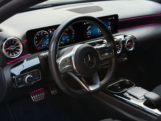 Mercedes-Benz A 250 2022 E AMG-LINE 8G-DCT! ALCANTARA! 262HP!-thumb-13