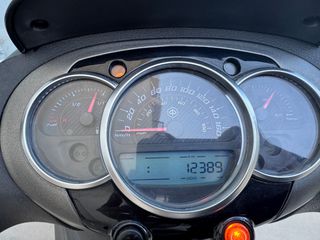 Piaggio Beverly 350 2020-thumb-16