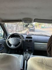 Renault Clio 2003-thumb-7