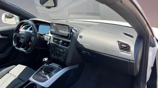 Audi S5 2009-thumb-21