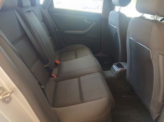 Audi A4 2005-thumb-11