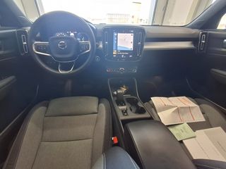 Volvo XC40 2022 PHEV CORE AUTO 5D-thumb-3
