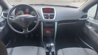 Peugeot 207 2009-thumb-12