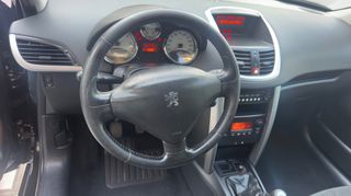 Peugeot 207 2009-thumb-13