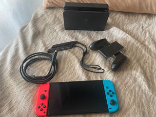 Nintendo switch OLED-thumb-2