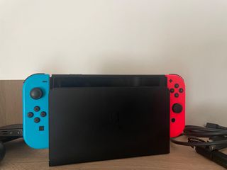 Nintendo switch OLED-thumb-4