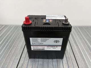 Toyota Γνήσια Μπαταρία Αυτοκινήτου 12V 35Ah-272Α ΒCI-340A EN (28800-AZC33)