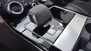 Land Rover Range Rover Velar 2022 P400e PLUG-IN HYBRID AWD R DYNAMIC/AUTOBESIKOS-thumb-45