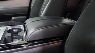 Land Rover Range Rover Velar 2022 P400e PLUG-IN HYBRID AWD R DYNAMIC/AUTOBESIKOS-thumb-47