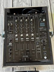 Pioneer DJ DJM-900NXS2 + Flight Case