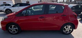 Toyota Yaris 2016-thumb-9