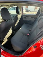 Toyota Yaris 2016-thumb-20