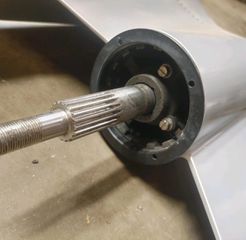 Mercury 300 V8-thumb-2