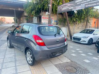 Hyundai i 20 2012-thumb-1