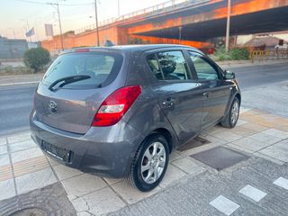Hyundai i 20 2012-thumb-5