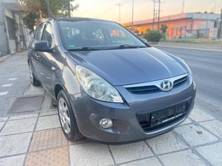 Hyundai i 20 2012-thumb-8