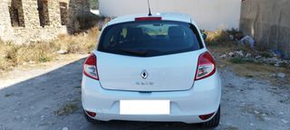 Renault Clio 2010 DIESEL 1.5 DCI-thumb-16