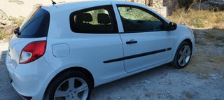 Renault Clio 2010 DIESEL 1.5 DCI-thumb-18